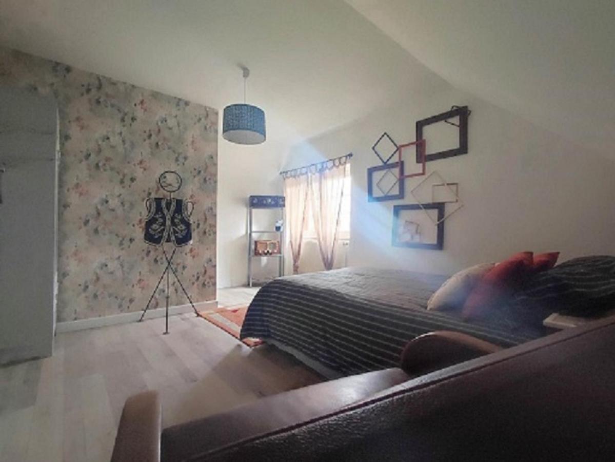 Le Clocooning Chambres D'Hotes Chez L'Habitant Бії Екстер'єр фото